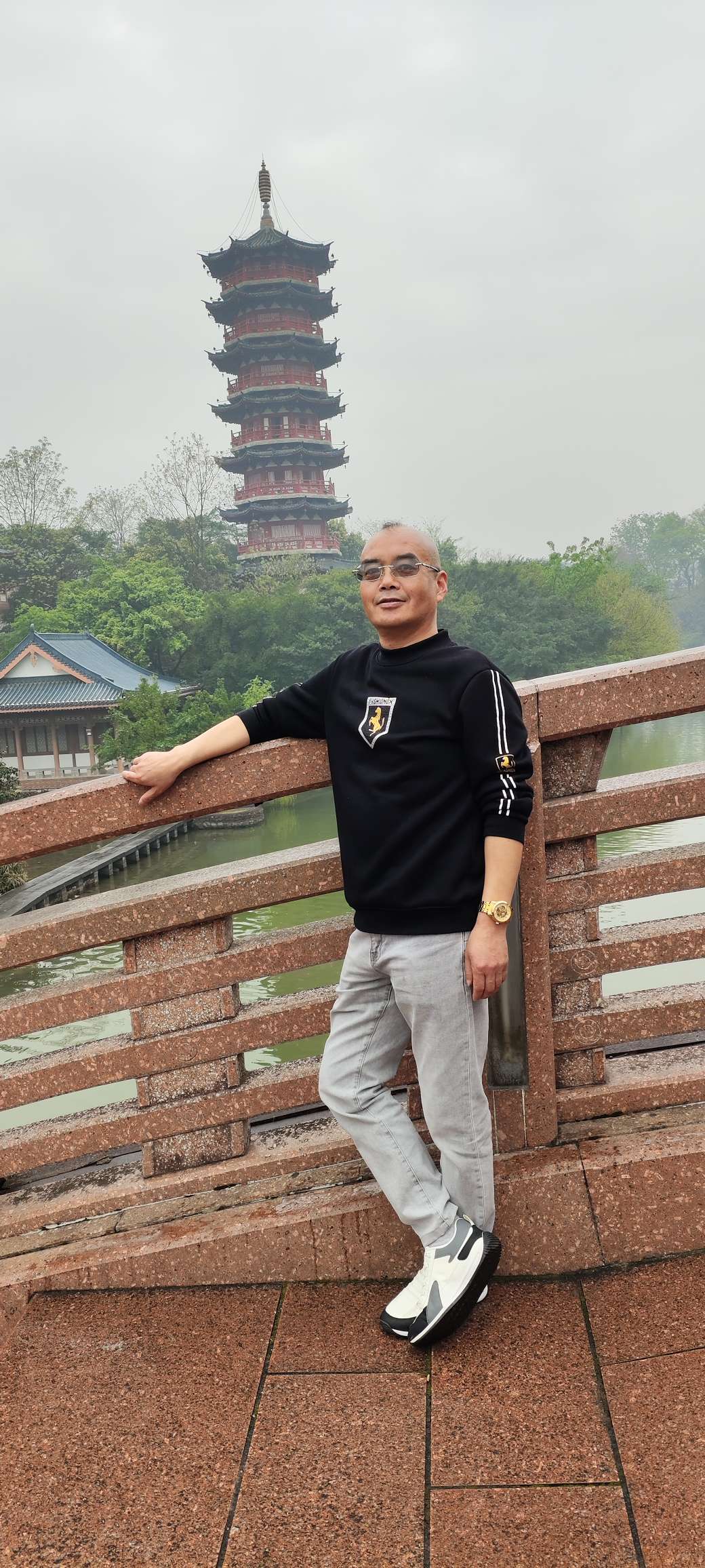 找老伴搭子
