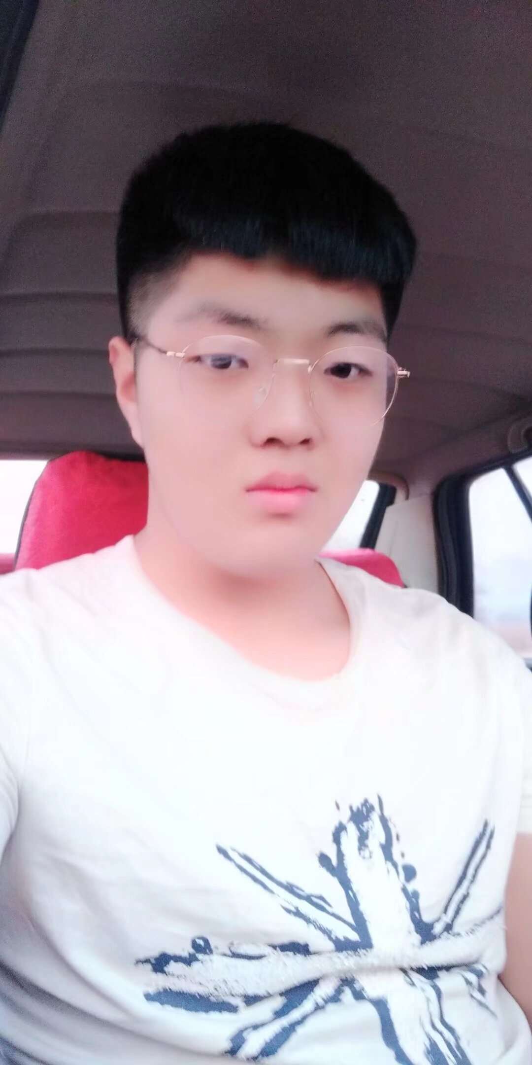 找爬山搭子