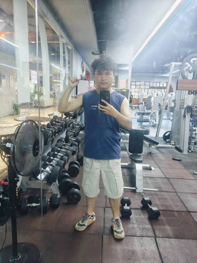 找唱歌或打羽毛球搭子