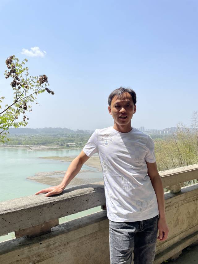 找走在搭子