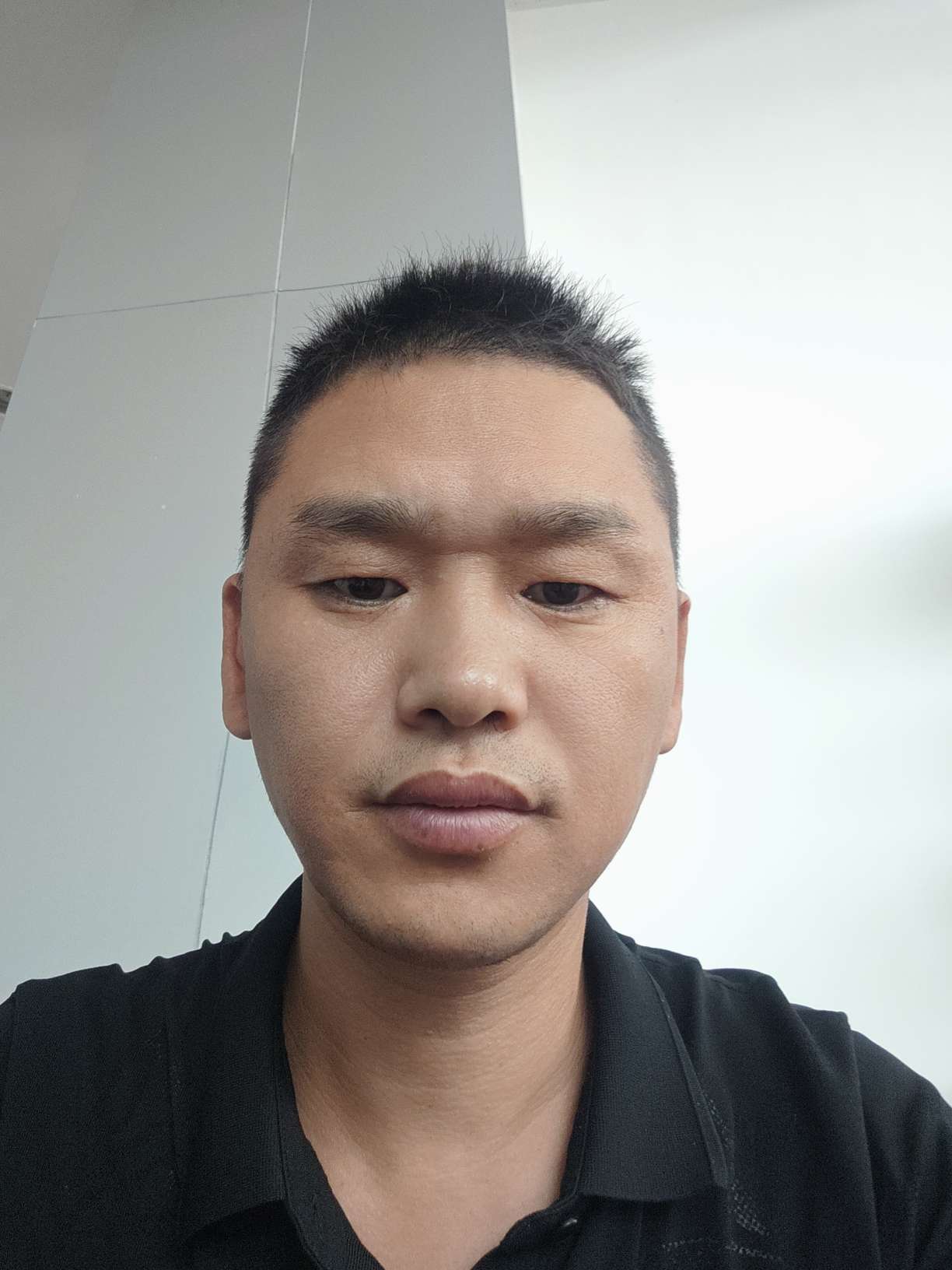 找跑步爬山搭子