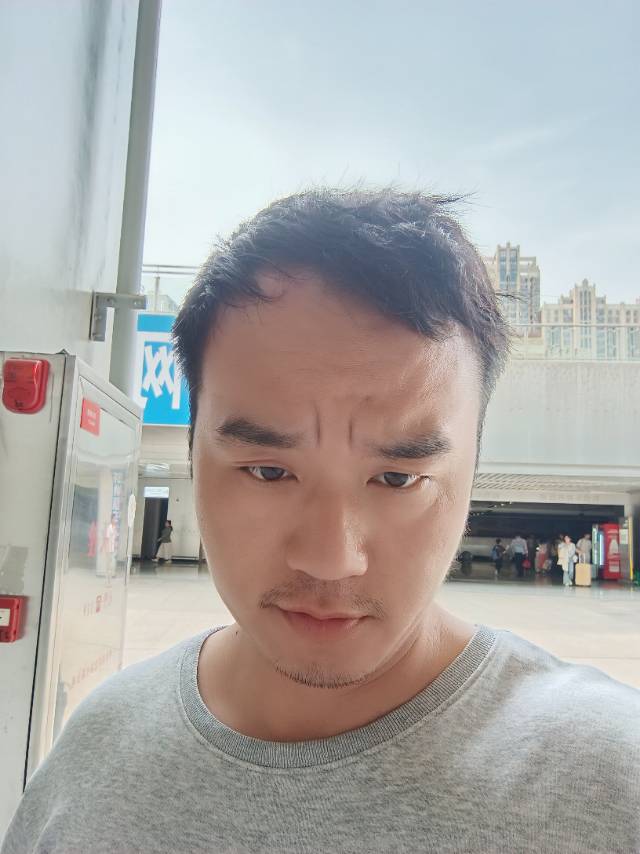 找爬山搭子