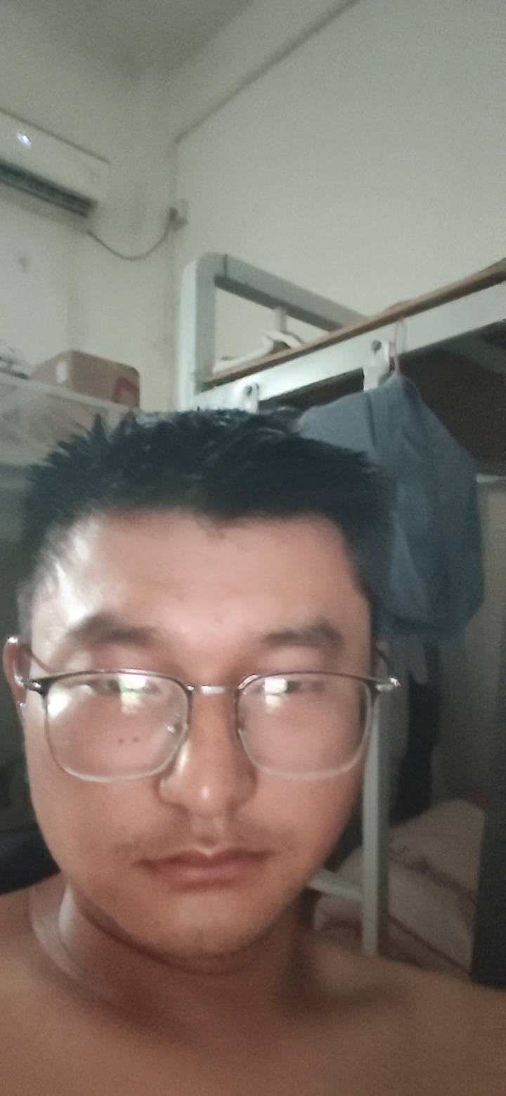 找美食逛街搭子