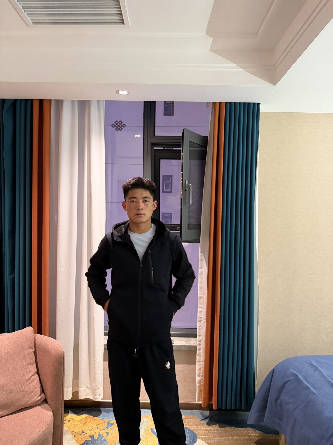 找富婆搭子