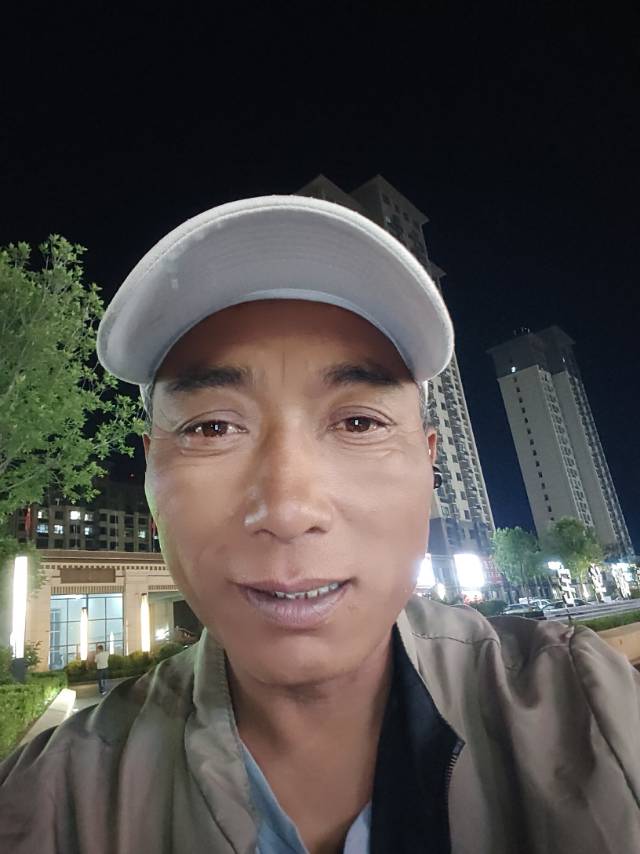找散步看电影搭子