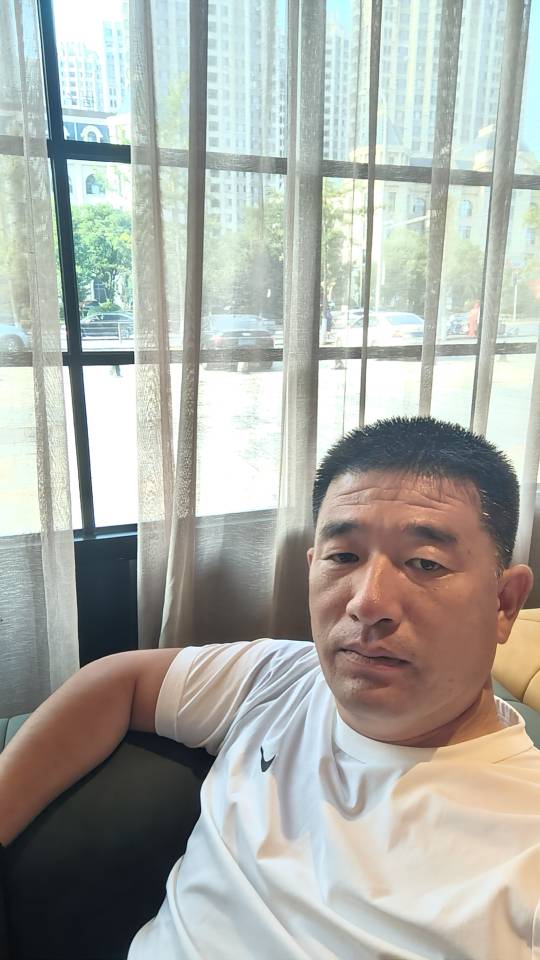 找运动吃饭旅游搭子