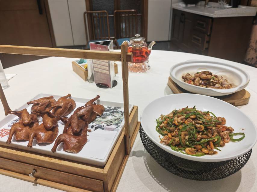 找饭搭子