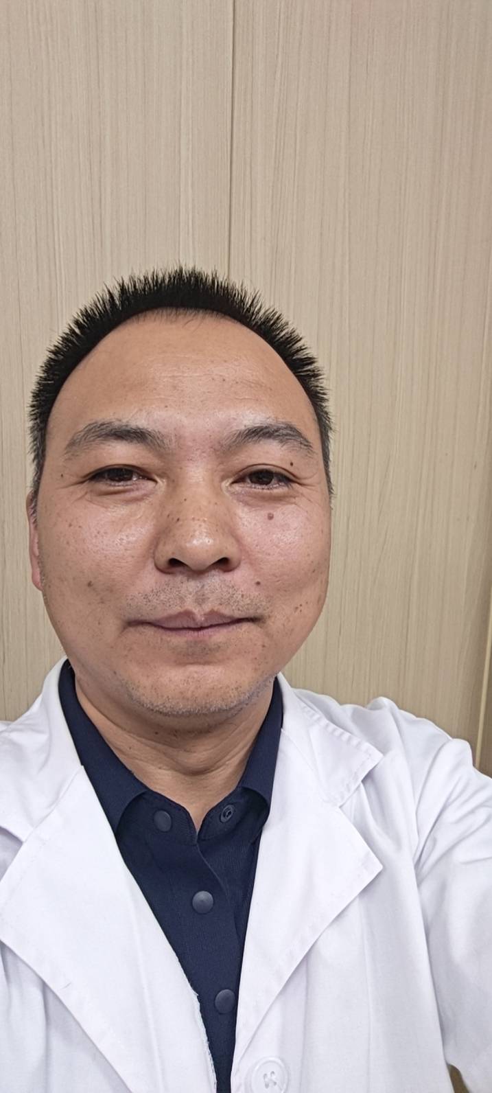 找爬山搭子