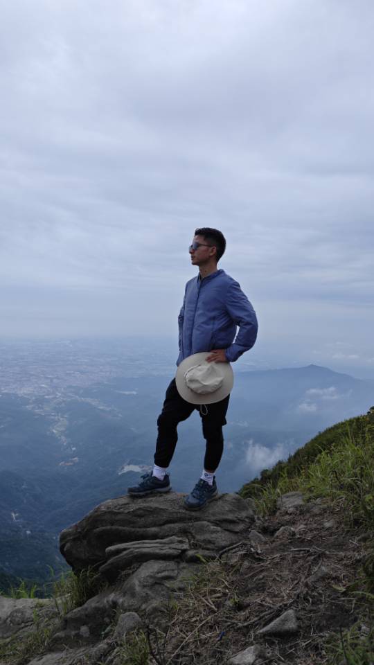 找徒步爬山搭子