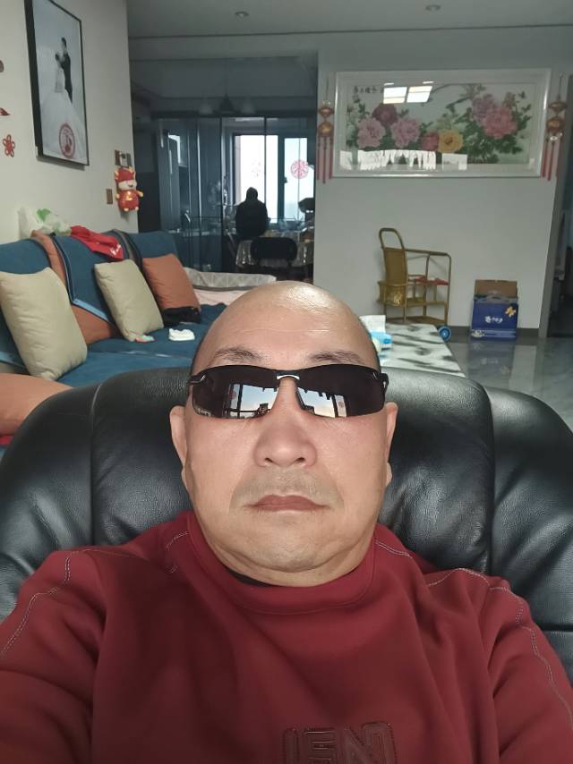 找聊天吃饭约会漫步搭子