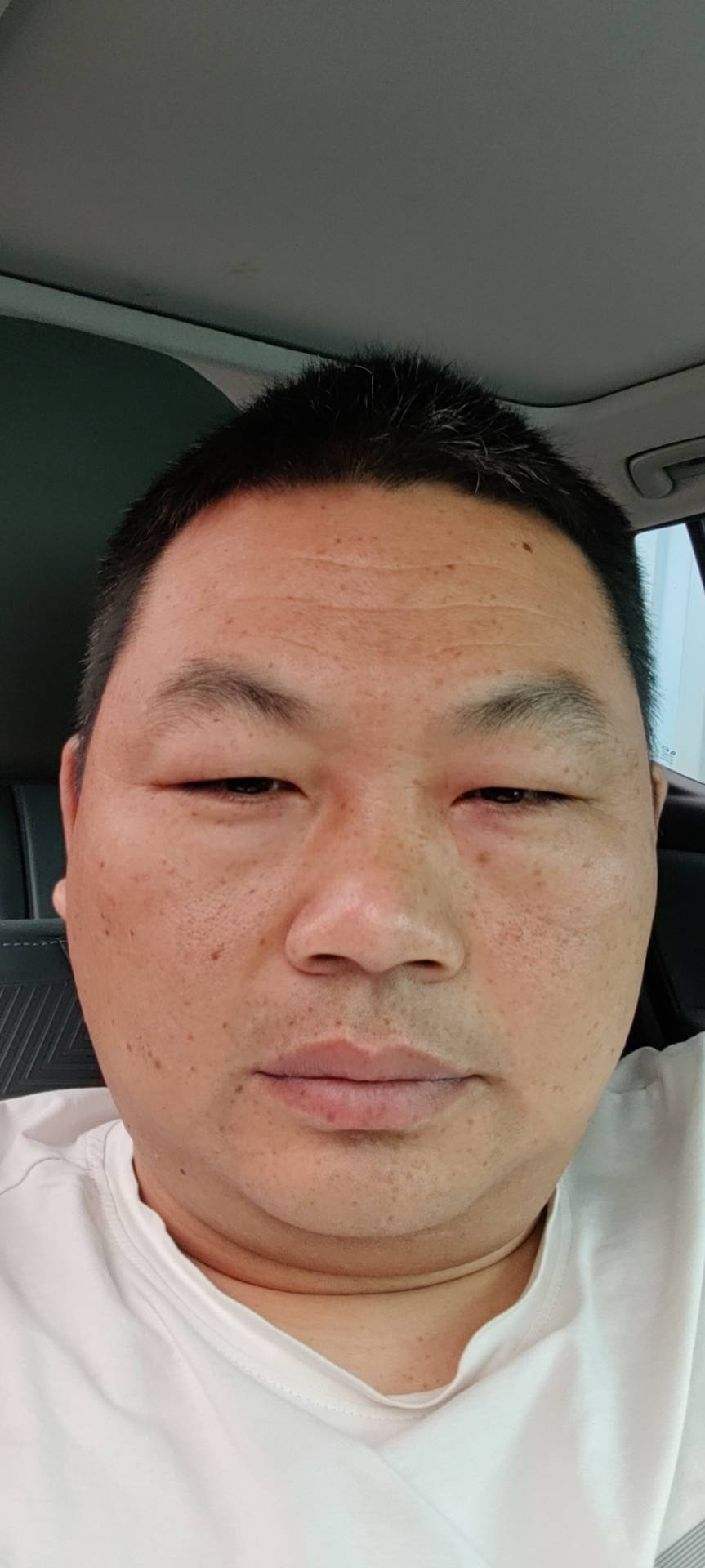 找爬山搭子