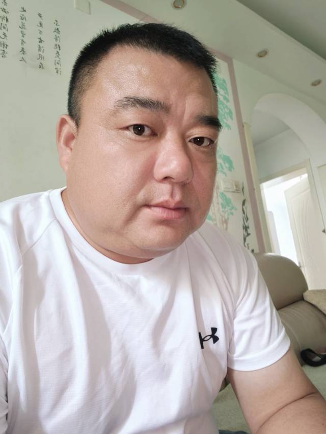 找散步吃饭游玩搭子