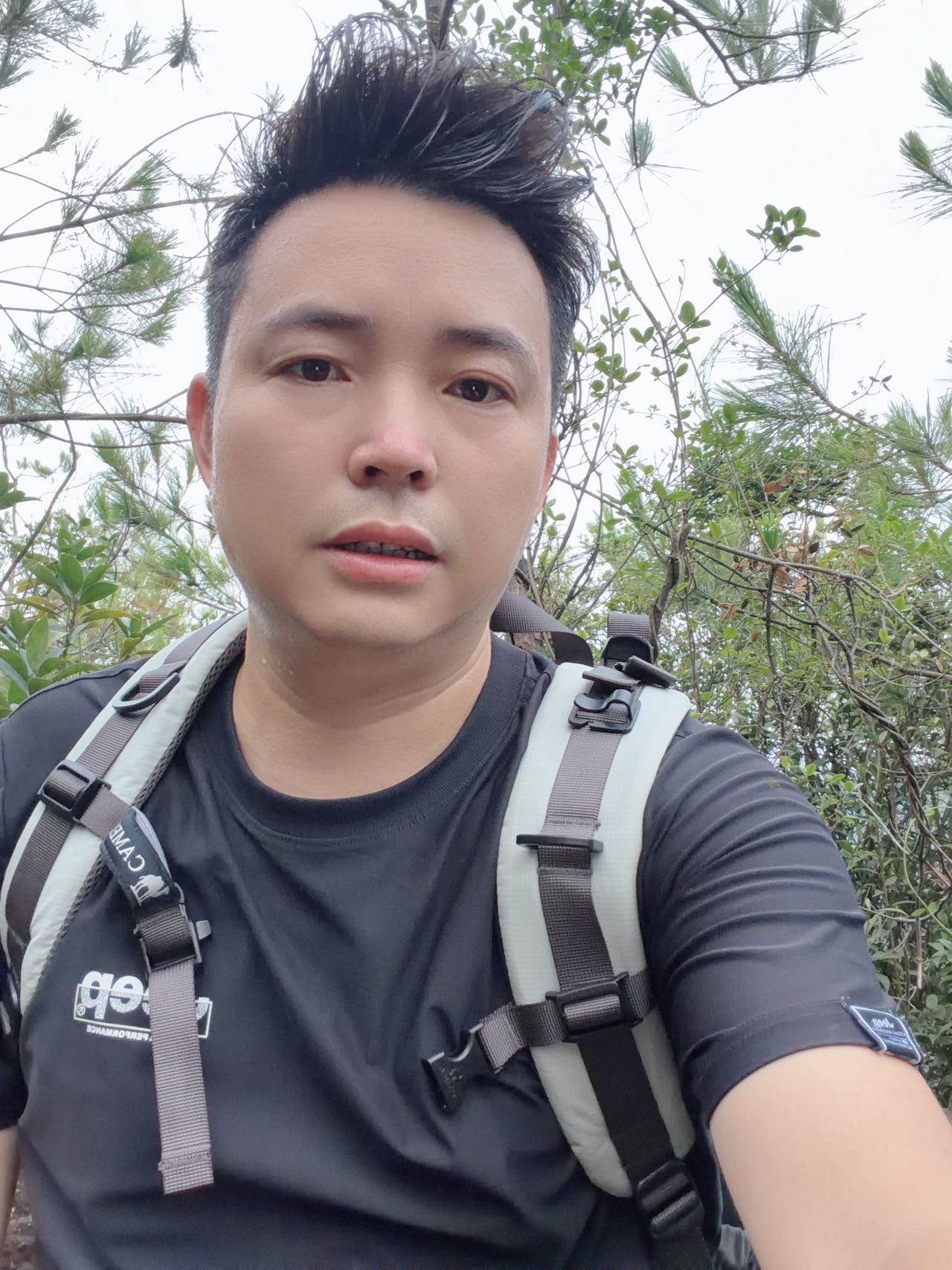 找骑行爬山搭子