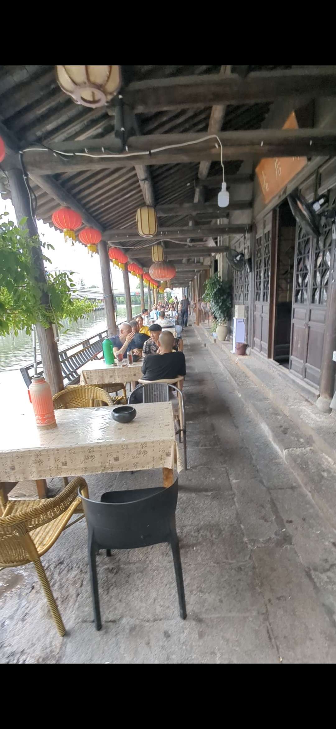 找下午茶聊天搭子