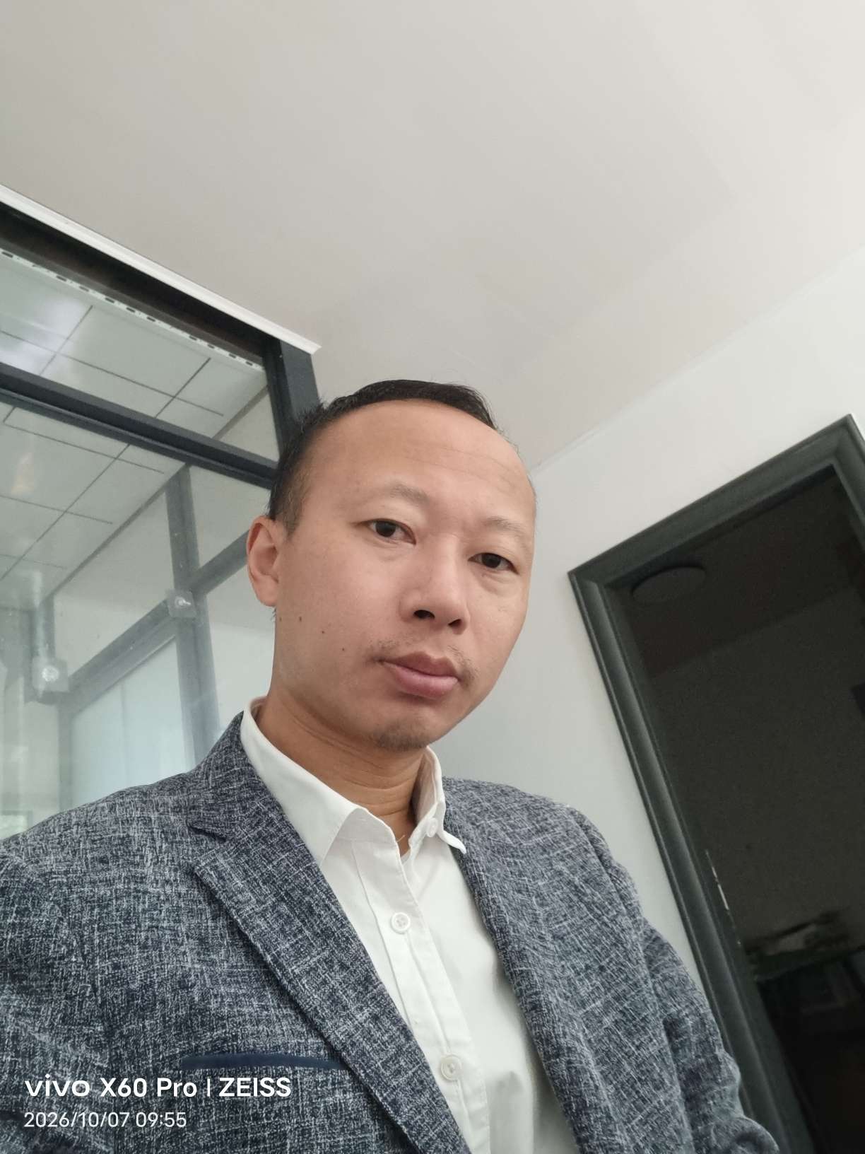 找爬山和逛街玩搭子