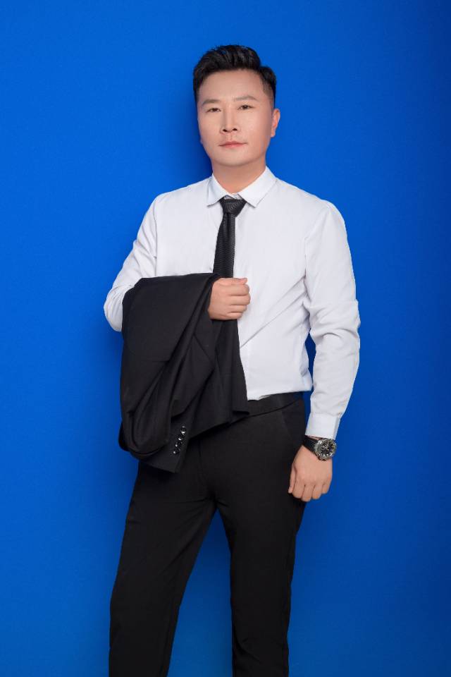找羽毛球搭子