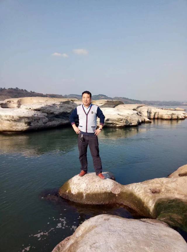 找爬山搭子