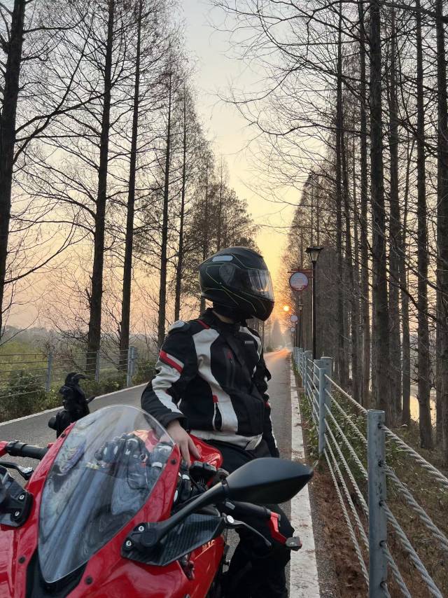 找旅行搭子