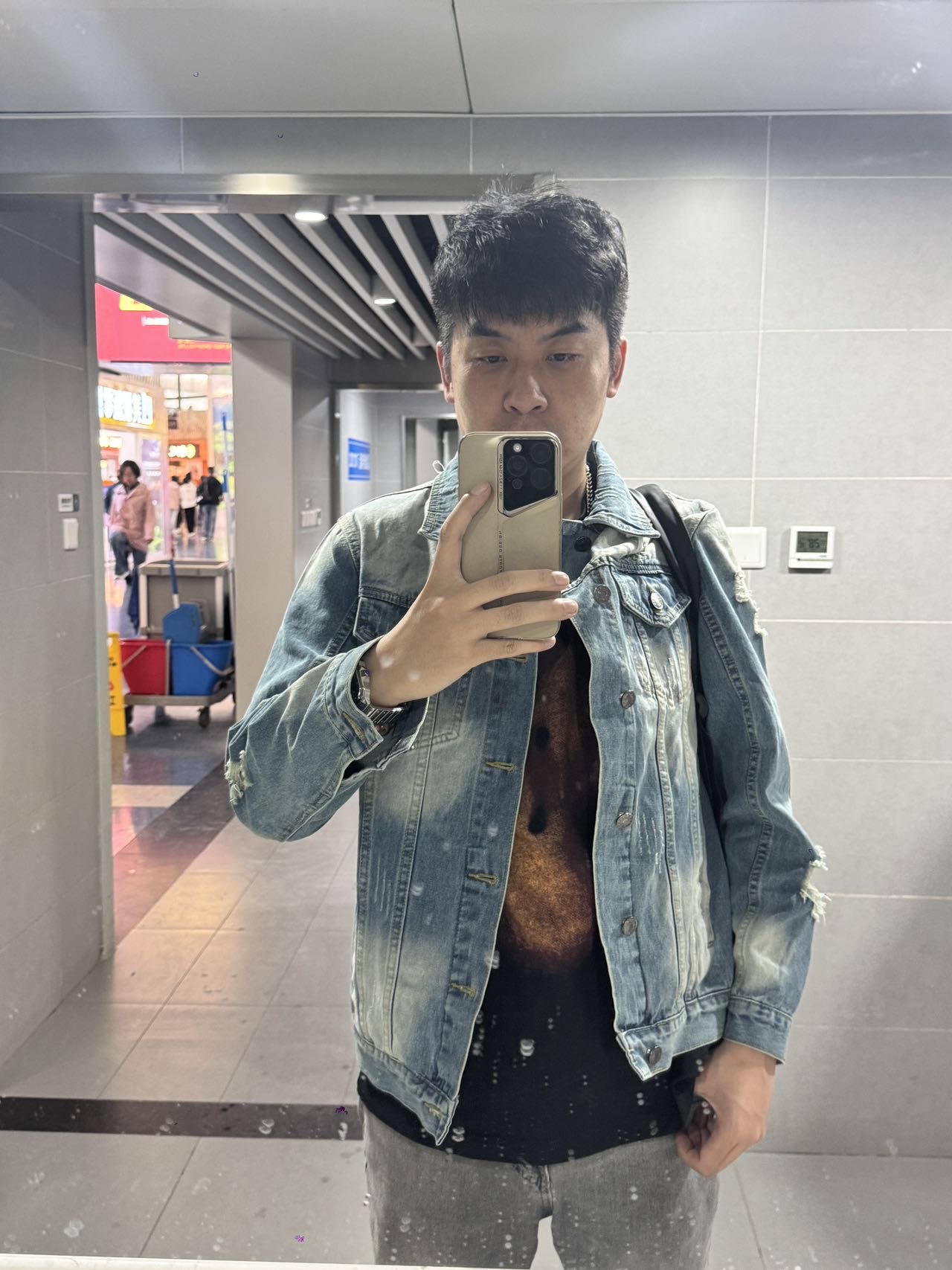 找旅游搭子