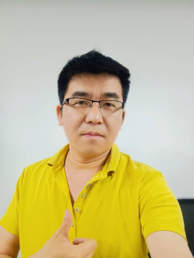 找羽毛球搭子