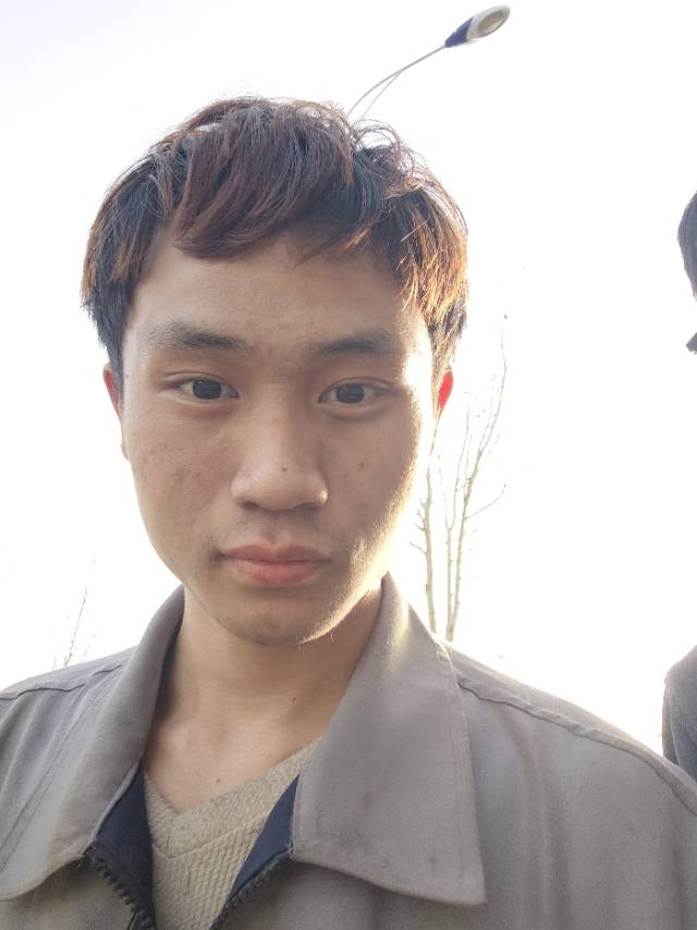 找爬山搭子
