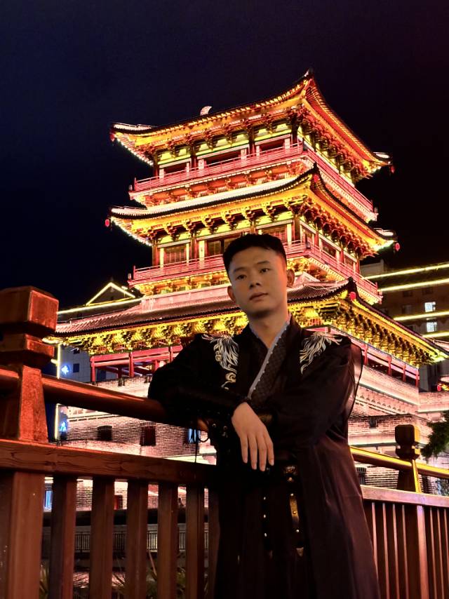 找吃喝玩乐搭子