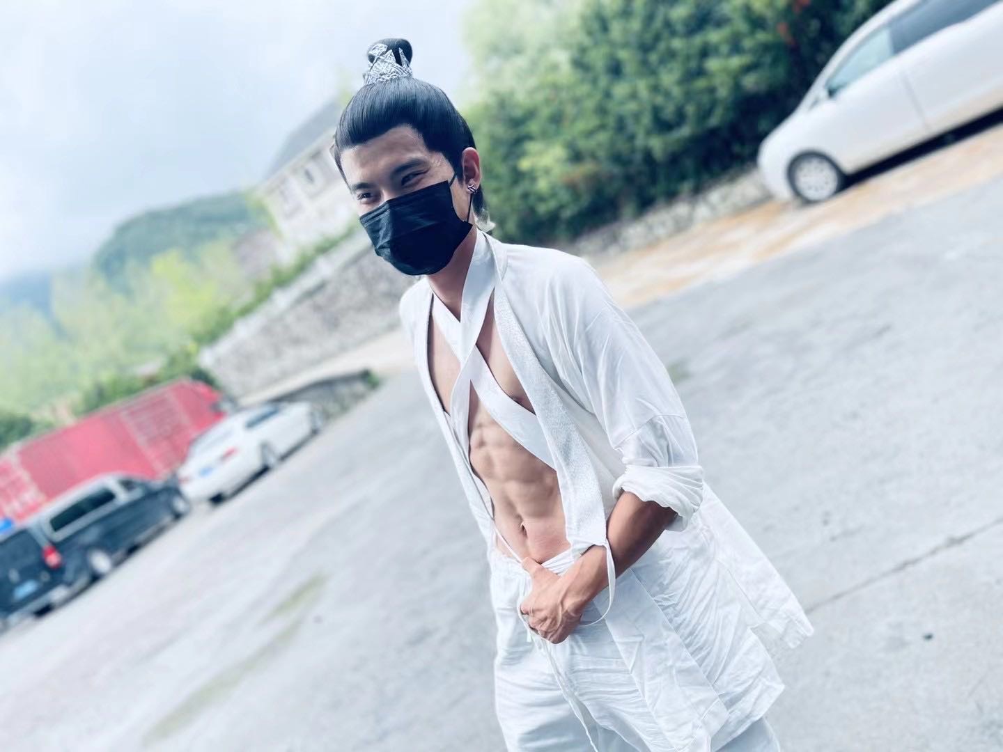 找搭子