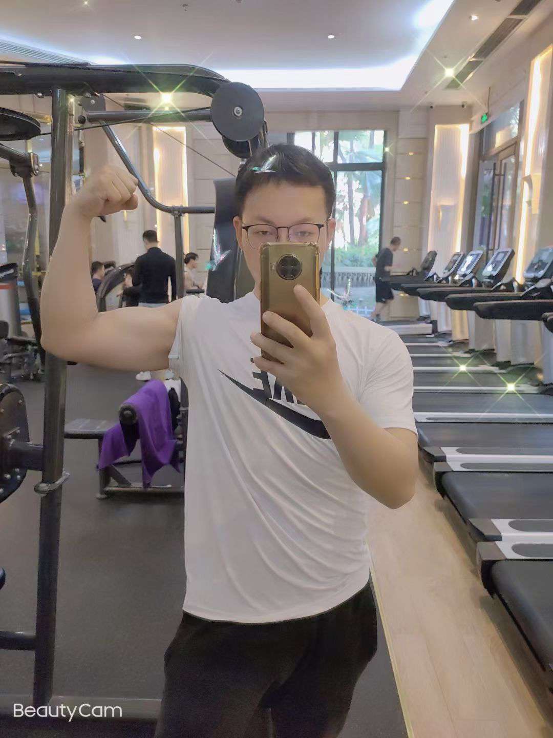 找搭子