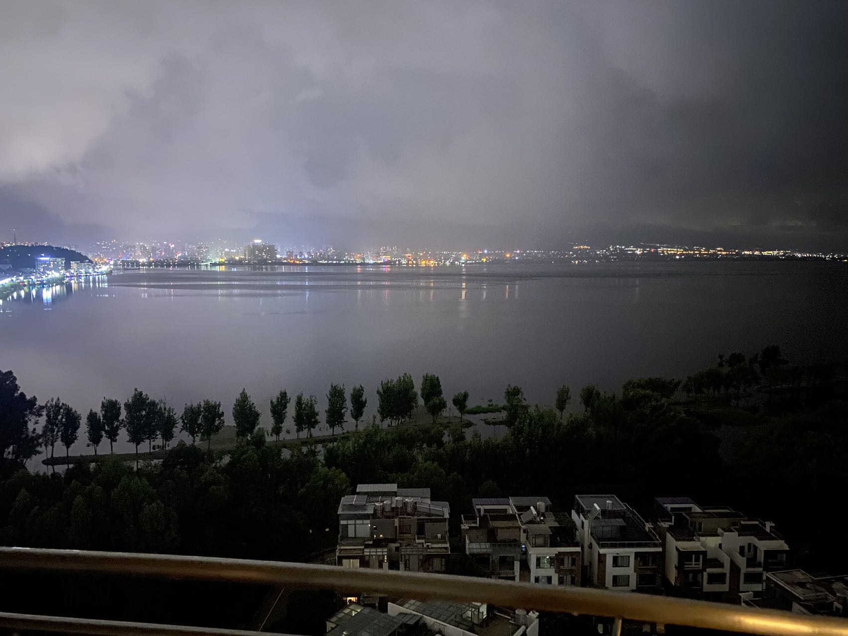 找搭子