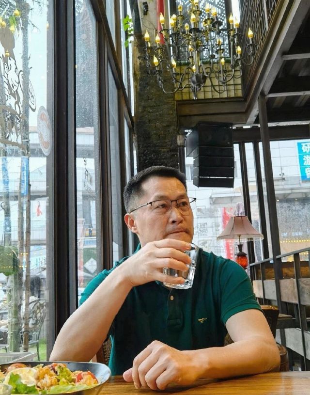 找搭子