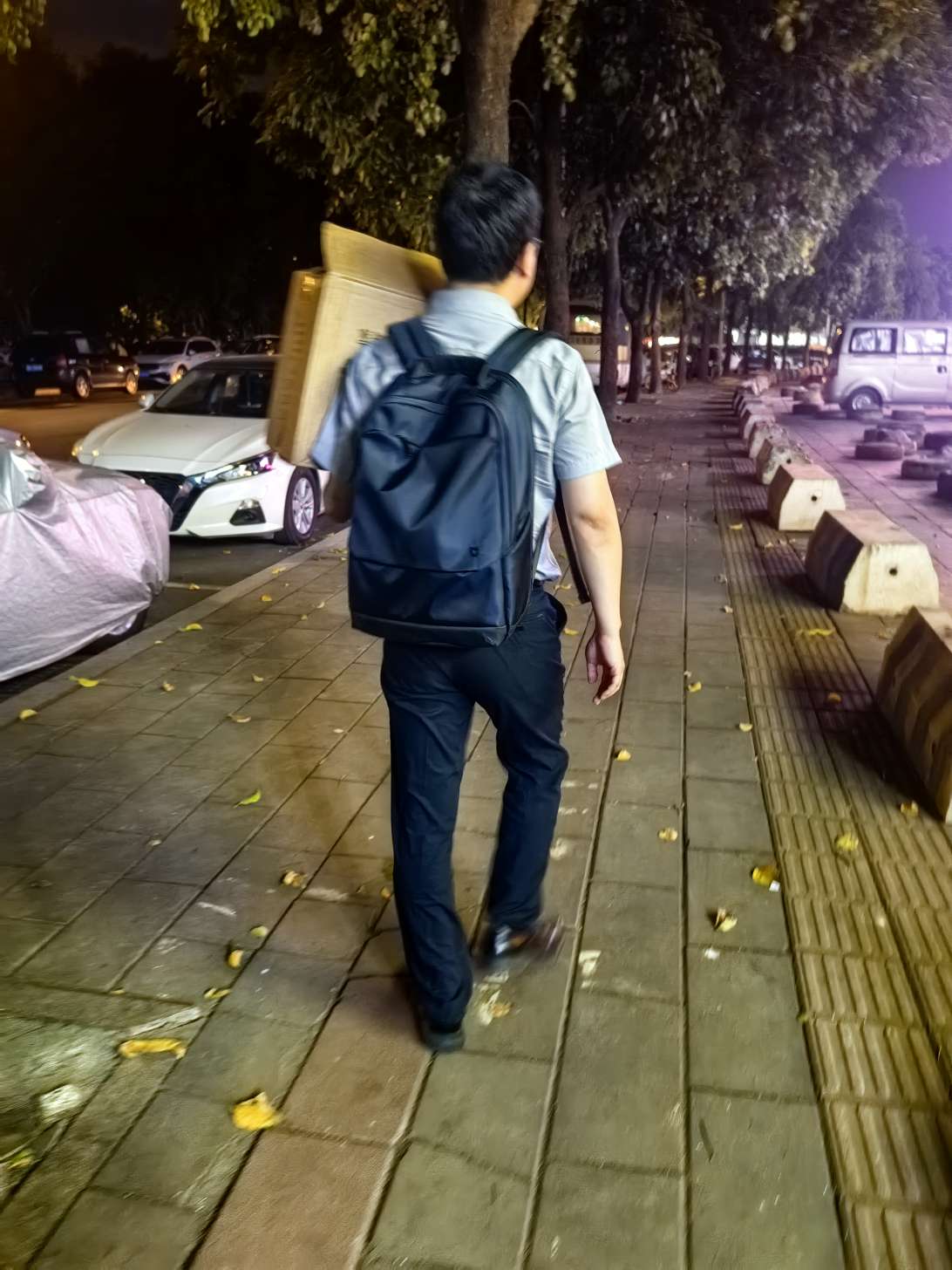 找搭子